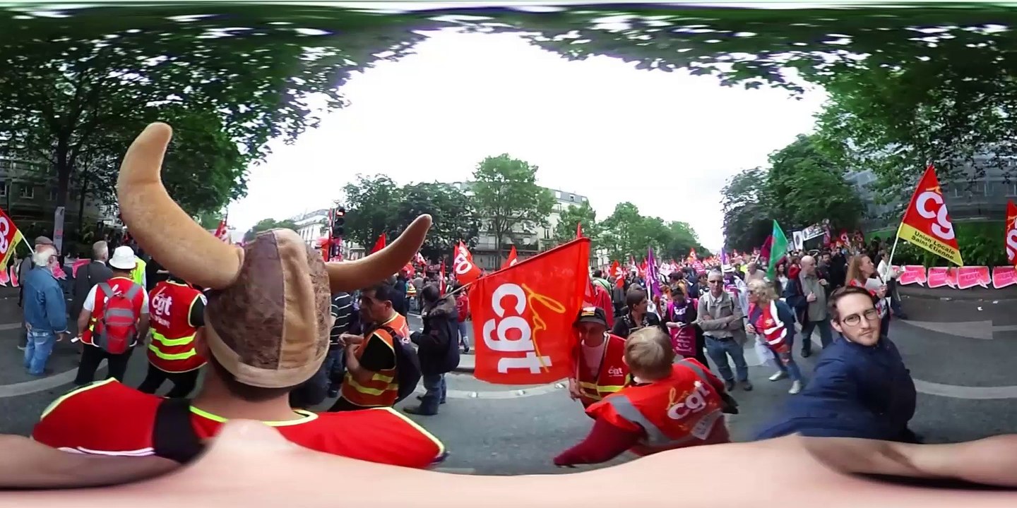 Immersion 360° - Charge des CRS, voiture retournée, immersion dans la manifestation à Paris le 14 juin 2016
