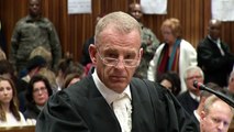 Padre de Reeva Steenkamp: Pistorius “tiene que pagar”