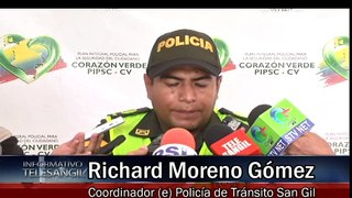 Un motociclista de 27 años de edad perdió la vida al caer a un hueco en la vía San Gil   Charalá