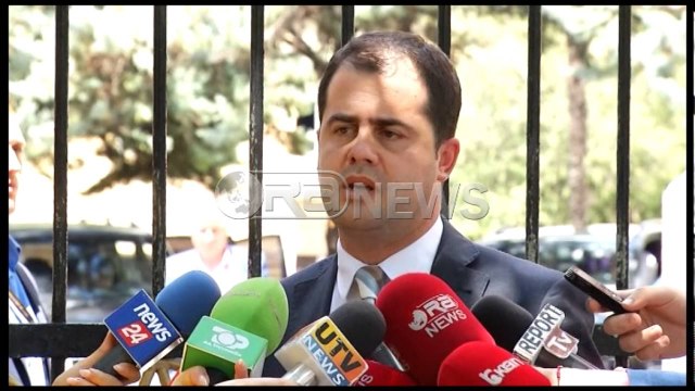 PS-LSI votojnë draftin pa opozitën, në mbledhje Lu dhe Vlahutin. Xhafaj: Mundësi dhe për reflektim