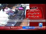 Women thieves action on jewelery shop in Barkat Market Lahore