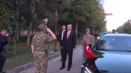 Mardin Cumhurbaşkanı Erdoğan, Komutanlar ve Askerlerle İftar Yemeğine Katıldı