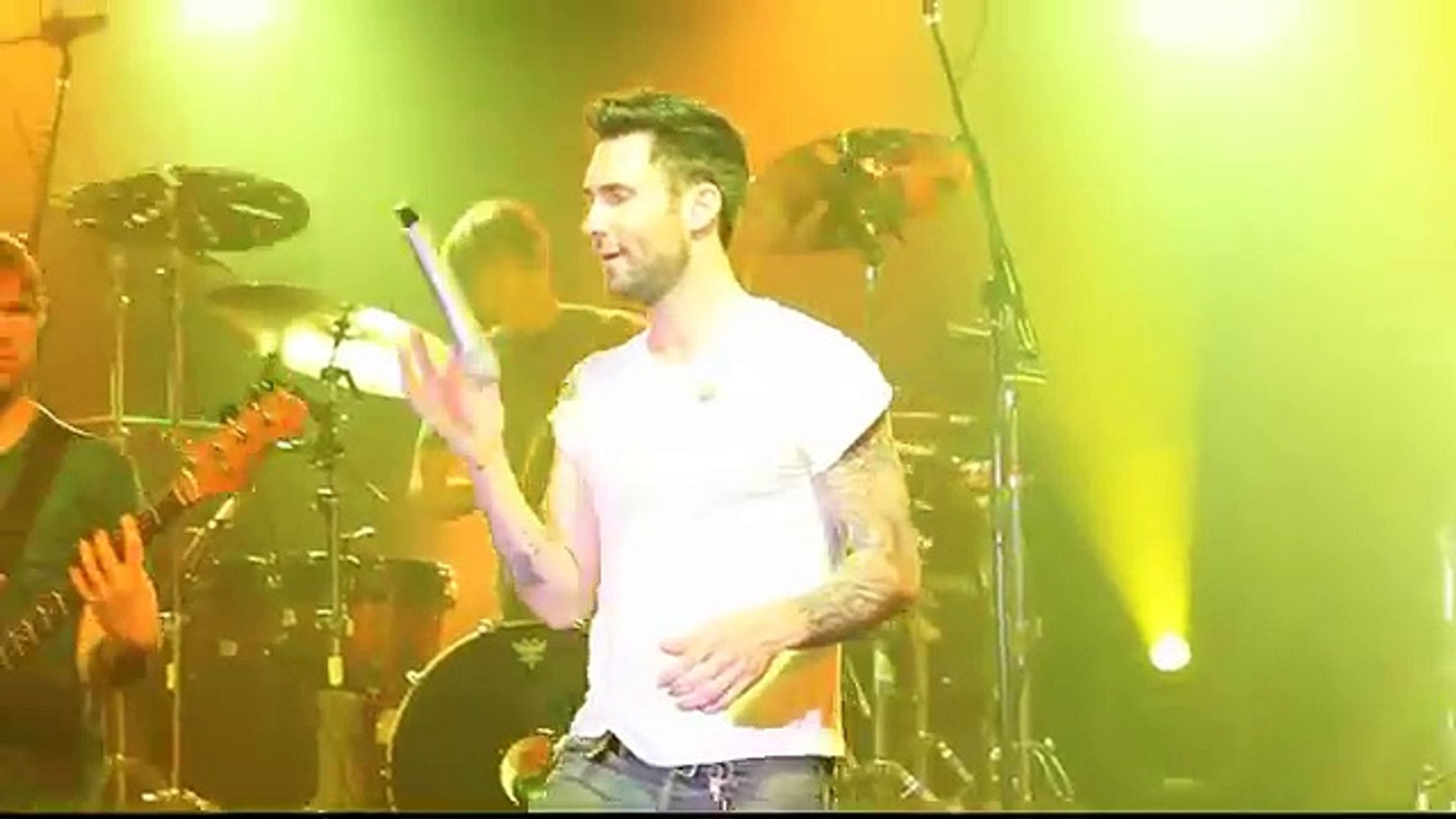 Maroon 5 - The Sun - Live January 20 2012 @ Fairmount Mayakoba, Mexico