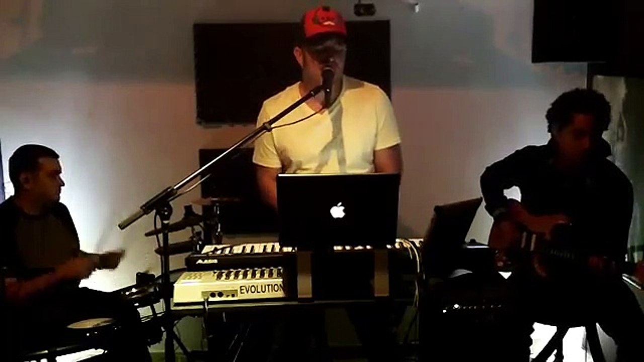 lupservice ensayo 80s medley 2