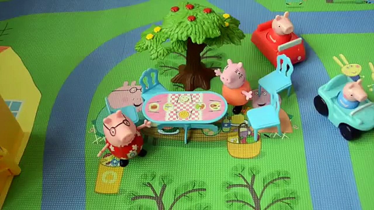 Pig George Da Familia Peppa Pig Salva a Vila Encantada!!! Em Portugues Tototoykids