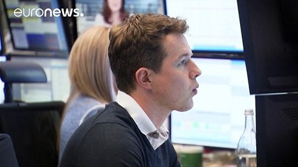 "Бунды" в минусе: ставки по облигациям Германии упали ниже нуля