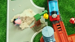Peppa pig and Motion Sand