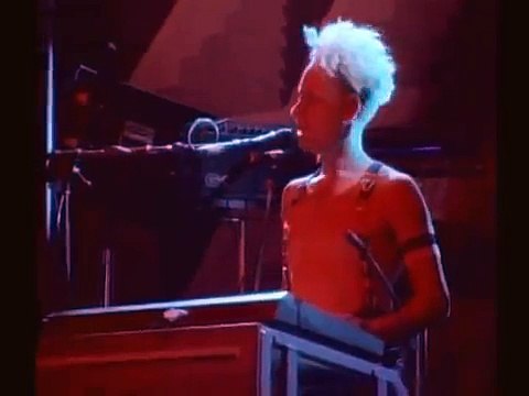Depeche Mode - Never Let Me Down Again (101 live at the Pasadena)
