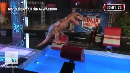 Tiny arms fail man in T-Rex costume on 'American Ninja Warrior'