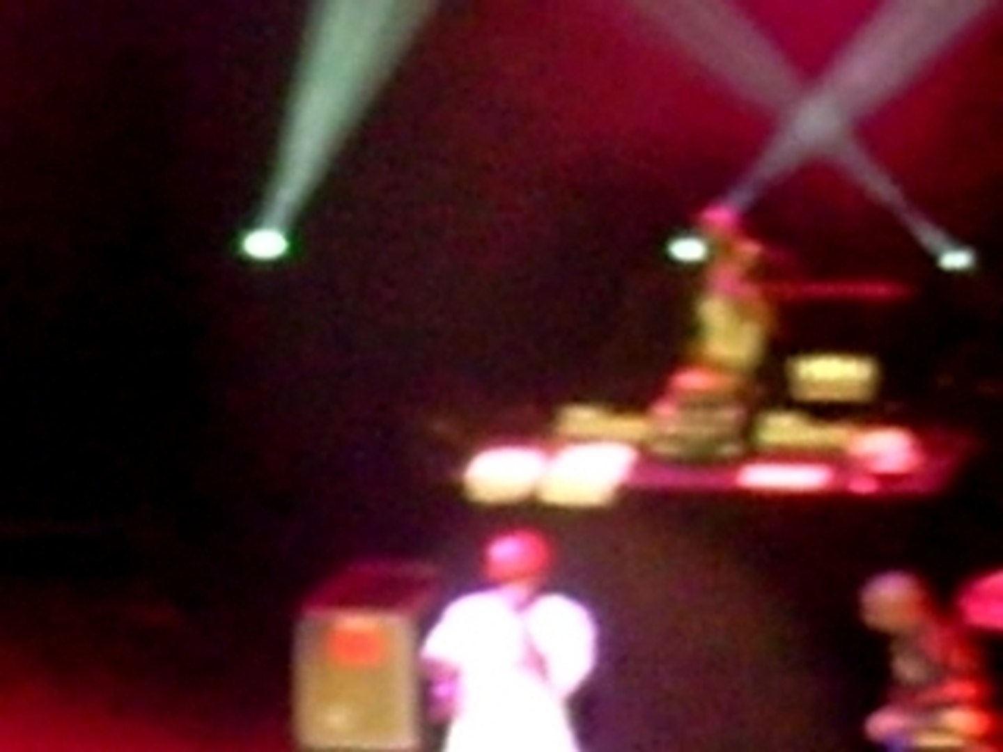 ⁣50 cent concert live olympia
