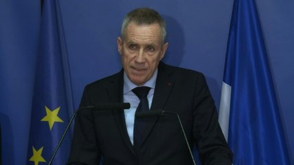 Policier et sa compagne tués: le temps du recueillement et des questions