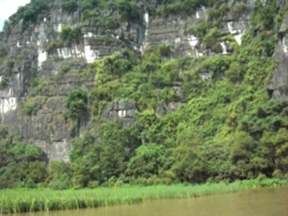La Baie d'Along Terrestre