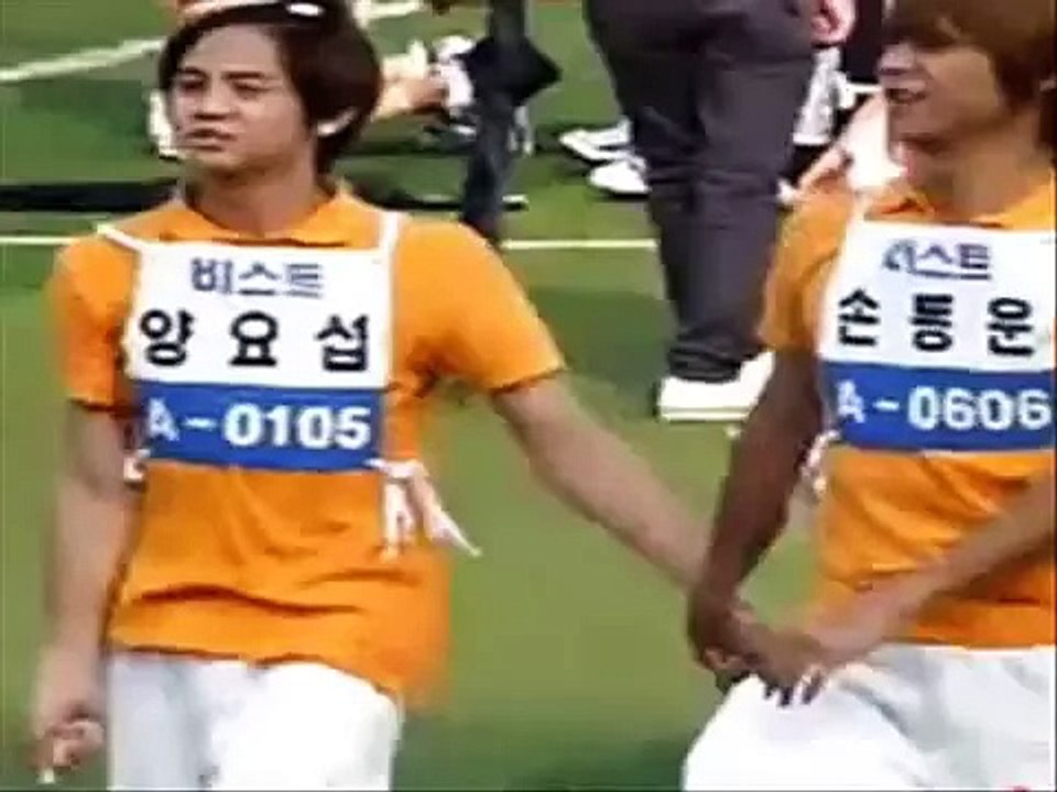 KPOP couples Boys + Boys [ hug and kiss ]( part 20 )