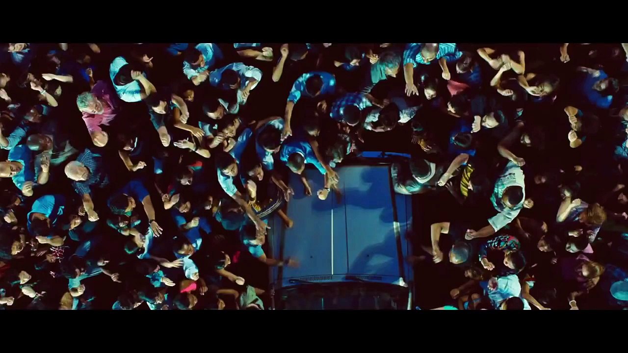 Escobar  Paradise Lost - Official Trailer (2015) Josh Hutcherson, Benicio Del Toro [HD]