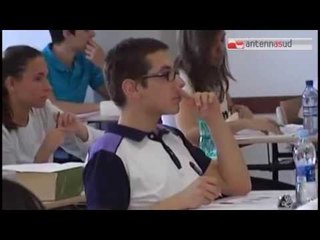 Tg Antenna Sud -  Esami di terza media a 81 anni per "nonno" Antonio