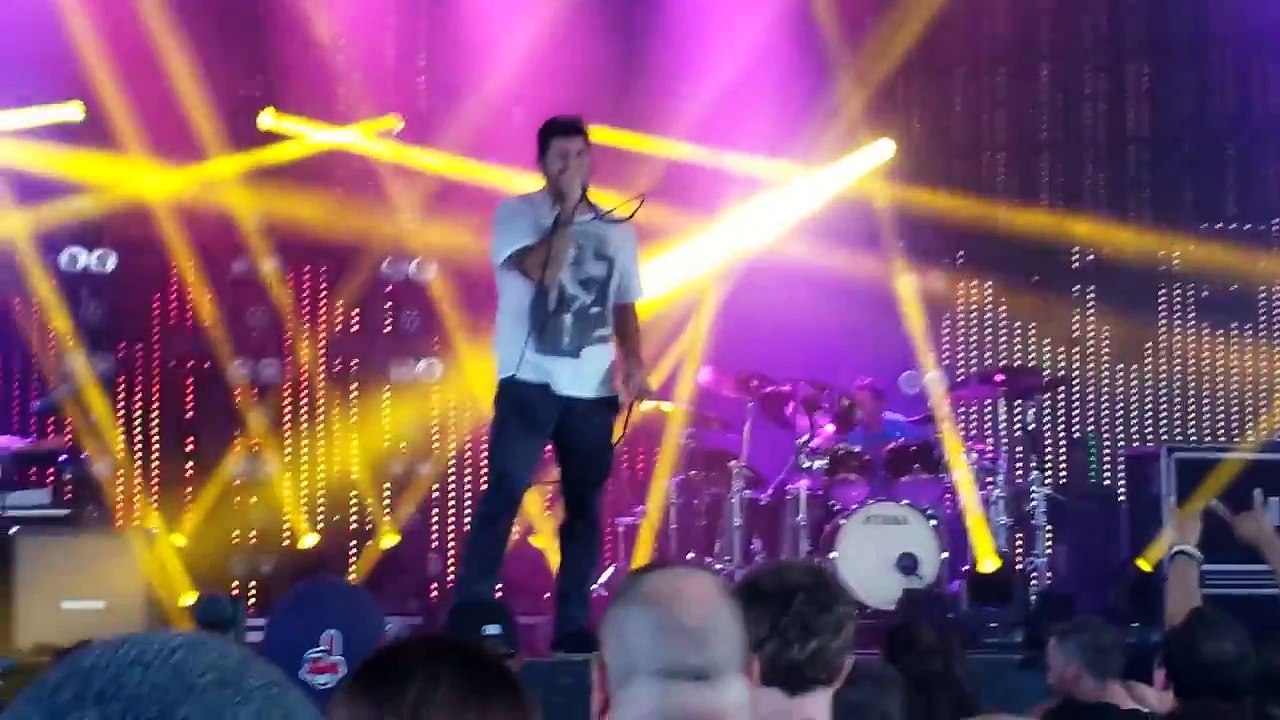 Deftones - 05 Here Comes The Butcher  - Cincinnati, Ohio 07/25/2015 at Riverbend Music Center