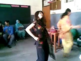 bangladeshi college girl dance