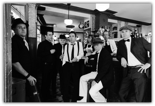 Daniel Delannoy & Les Socquettes Blanches (plus loin) RIP.