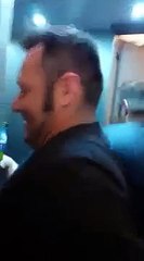 Quand deux supporters allemands rentrent dans un ascenseur