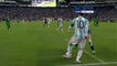 Lionel Messi humilie le gardien bolivien en lui faisant un petit pont !
