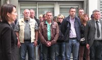 VIDEO. Une minute de silence en hommage aux policiers tués (Niort)