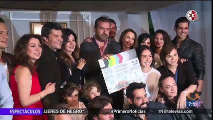 Misa y claquetazo de mujeres de negro