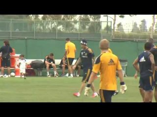 DAVID BECKHAM MBYLL AVENTUREN E TIJ AMERIKANE ME L A  GALAXY LAJM