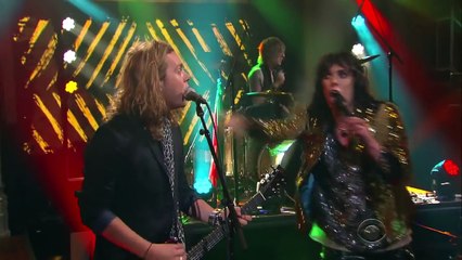 The Struts Perform "Kiss This"