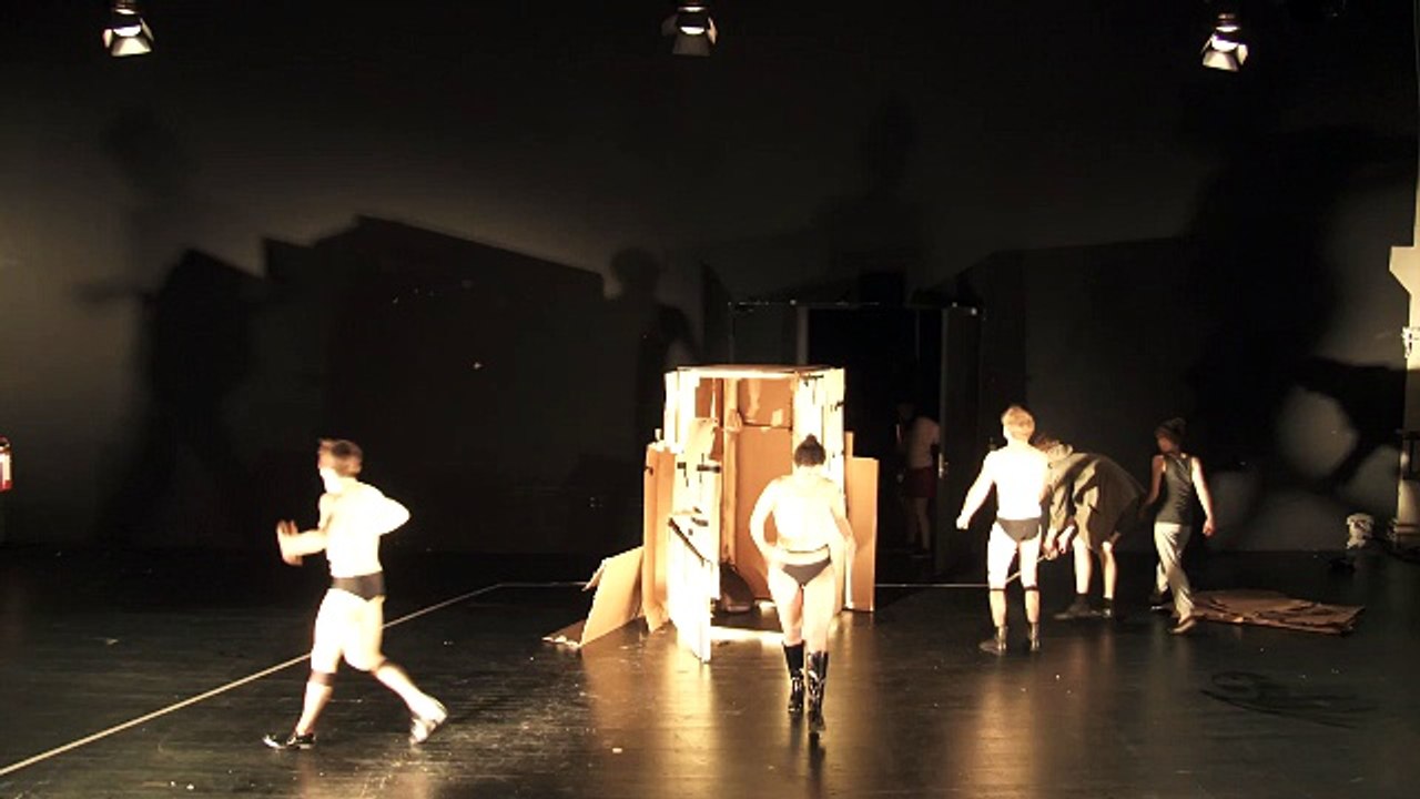 'Vatermord' von Arnolt Bronnen / Regie: Felix Maria Zeppenfeld