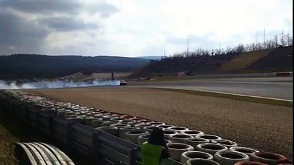 Um BMW 1M com motor M5 V10