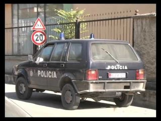 4 NE PRANGA ARRESTOHEN NE VLORE PER LLOGARI TE DREJTESISE ITALIANE LAJM