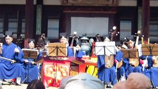 上海城隍廟道楽団　平成24年4月8日（日）　京都　萬福寺にて（１）