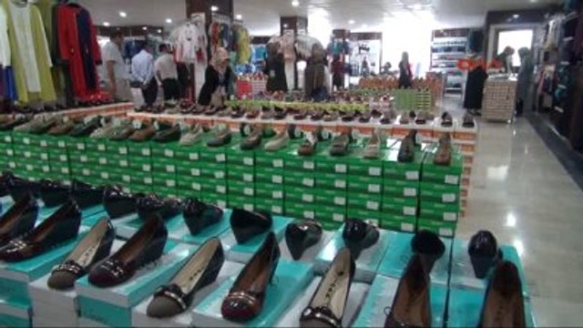 Şanlıurfa'da 20 Bin Yetim Çocuğa Bayramlık Kıyafet