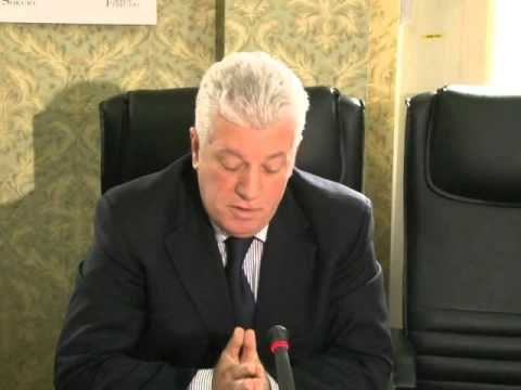 NEPOTIZMI NE AMBASADA OPOZITA AKUZON QEVERINE PER STAFET DIPLOMATIKE LAJM