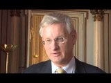 KRYEDIPLOMATI SUEDEZ KARL BILDT I BEN TE QARTE SERBISE SE KOSOVA NUK NDAHET LAJM