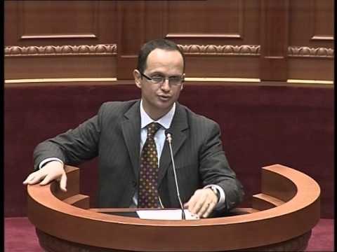 DIPLOMA FALSE E BOSSIT MINISTRI TAFAJ FLET NE KUVEND OPOZITA KERKON LARGIMIN LAJM