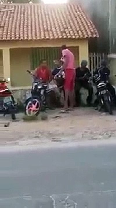 Solution radicale pour arrêter une bagarre au Brésil