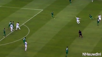 Lionel Messi Humiliates and Nutmeg Bolivia Goalkeeper