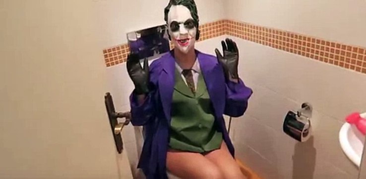 SPIDERMAN vs JOKER TOILET BATTLE w/ Pink Spidergirl Frozen Elsa Hulk Bubble Bum - Funny Superheroes