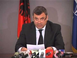 ISH KREU I SHTETIT ALFRED MOISIU PARALAJMERON PER SHKAK TE SKANDALIT IMAMI LAJM