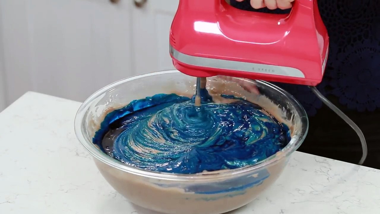 FINDING NEMO CAKE - NERDY NUMMIES