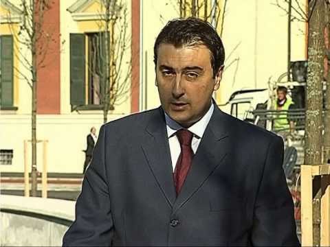 REAGOJNE SOCIALISTET BASHA NE 100 DITE VETEM PUSHOI 100 VETE NGA PUNA LAJM