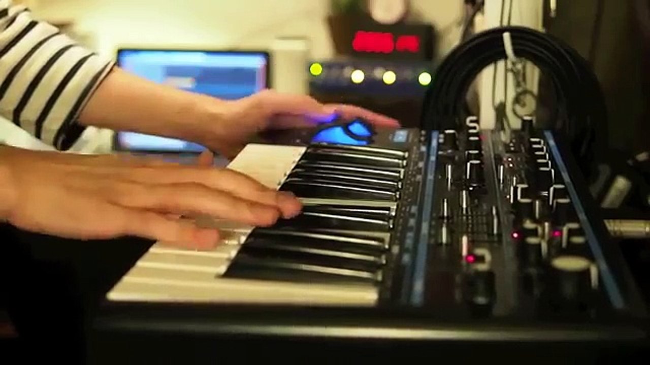 Deeper Underground - Jamiroquai (Synth Bass Cover)