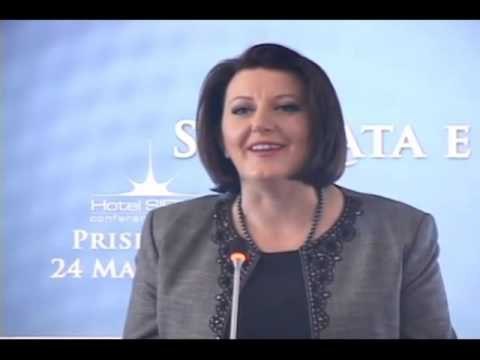 BOMBARDIMET E NATO PERKUJTOHET 13 VJETORI I SULMIT NDAJ SERBISE LAJM