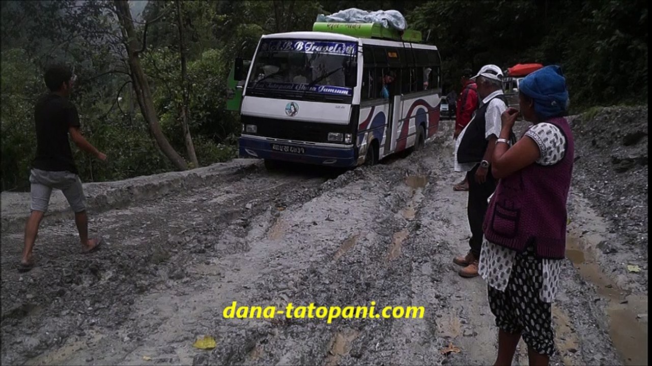 Nepai Rood way to Dhaulagi Mustang
