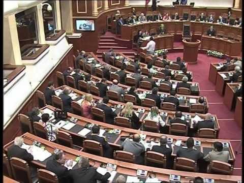 AKUZAT E SHEMSI PREMÇIT PS INTERPELANCE ME BERISHEN PER “MAFIAN E KROMIT” LAJM