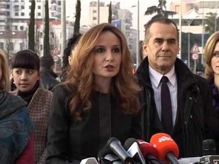 REAGON BASHKIA VOTA KUNDER E SOCIALISTEVE PER BUXHETIN POLITIKE LAJM