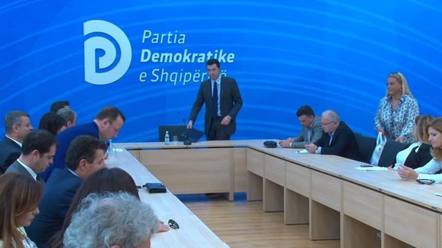 YLLI MANJANI KERKON HETIM TE PLOTE PER CEZ MBESHTET PD,HETIM EDHE PRIVATIZIMEVE LAJM