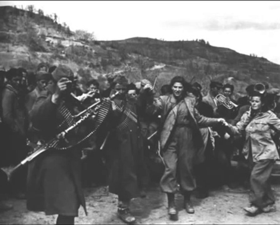 ΔΕ ΘΕΛΩ ΝΑ ΜΟΥ ΔΕΣΕΤΕ ΤΑ ΜΑΤΙΑ Συγκλονιστική Ερμηνεία του Στέλιου Καζαντζίδη