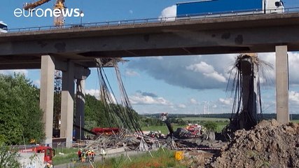 Bavyera'da viyadük çöktü: İki ölü